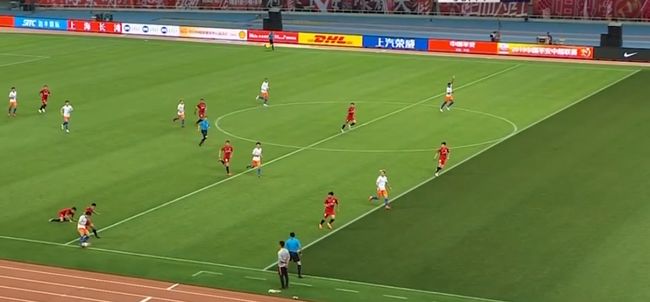  英超引入半自动越位技术，判罚准确率提升显著  