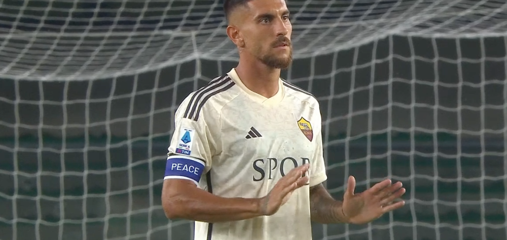  罗马客场惨败萨勒尼塔纳，穆里尼奥战术遭诟病  