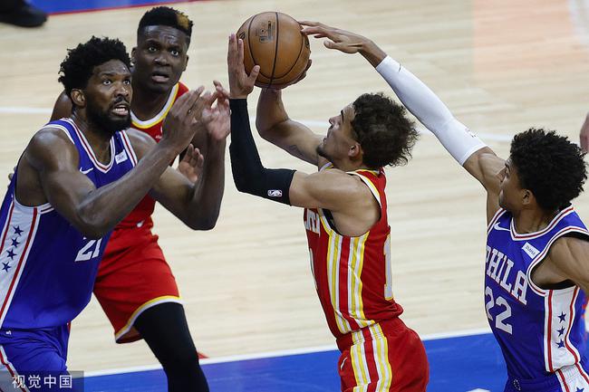  阿森纳防线失误频送关键分  