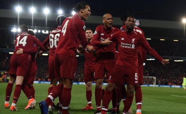  富勒姆主场力克热刺上演保级奇迹